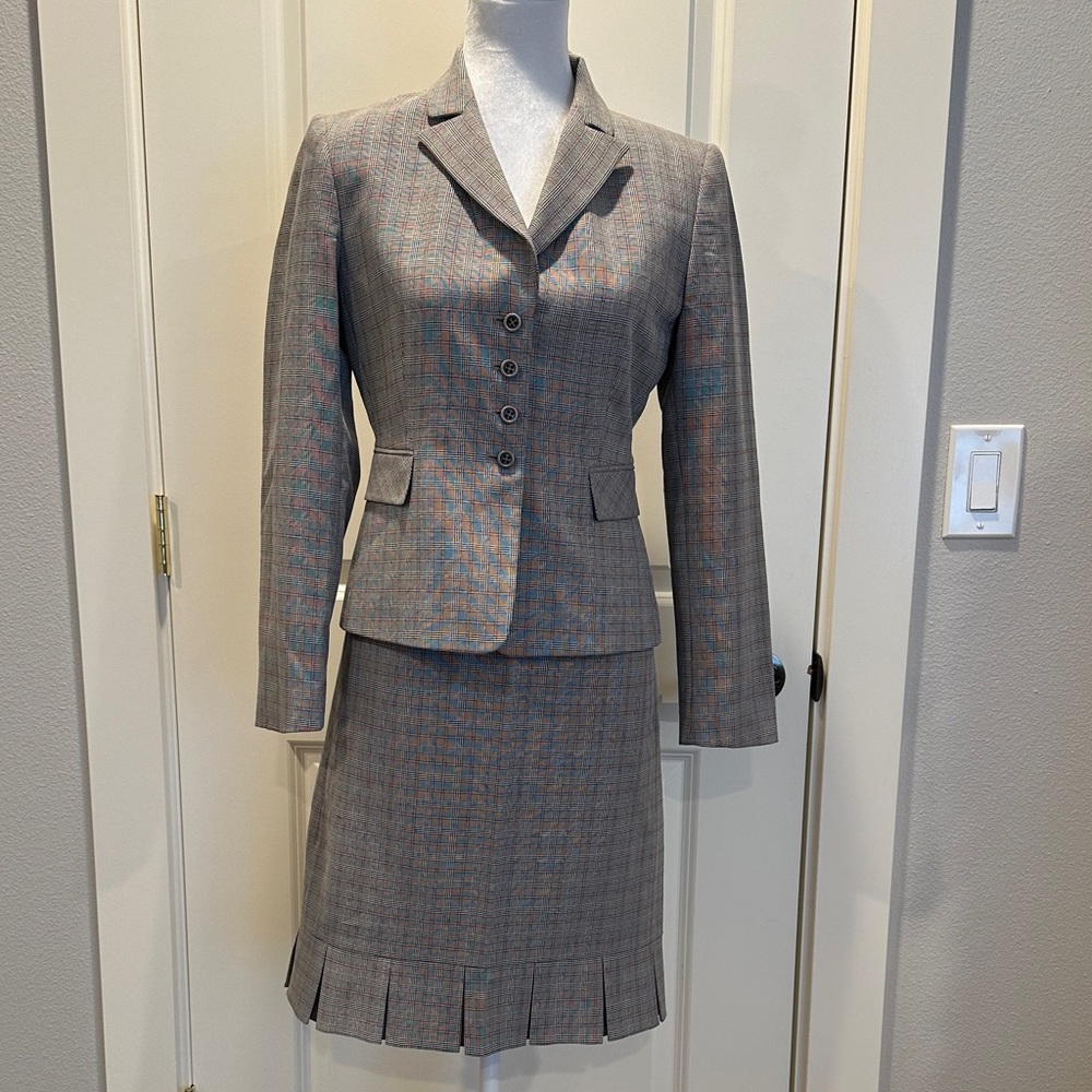 Gray Women's Skirt Set
